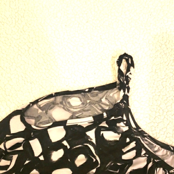 Cache cold shoulder top - Picture 4 of 5